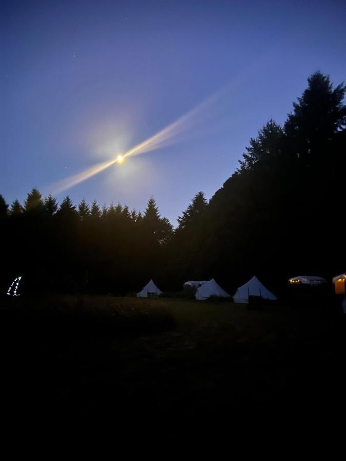 Hotel Au Pre Fleuri Eco Glamping Le Lindois Esterno foto