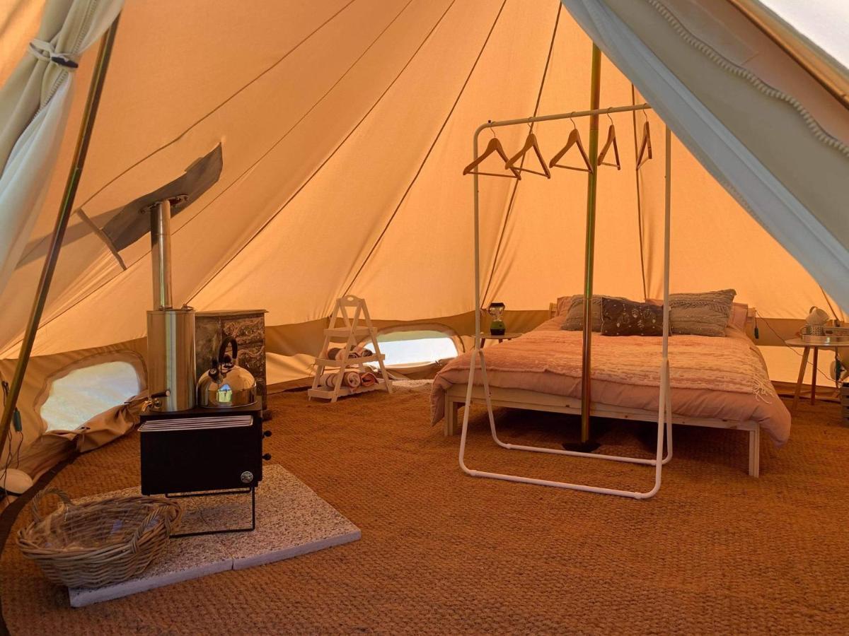 Hotel Au Pre Fleuri Eco Glamping Le Lindois Esterno foto