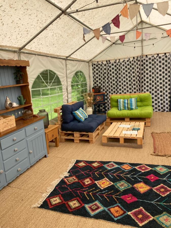 Hotel Au Pre Fleuri Eco Glamping Le Lindois Esterno foto