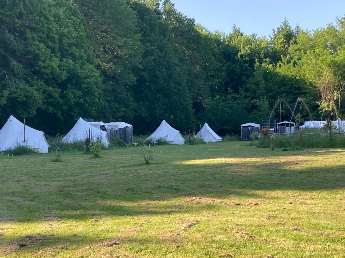 Hotel Au Pre Fleuri Eco Glamping Le Lindois Esterno foto