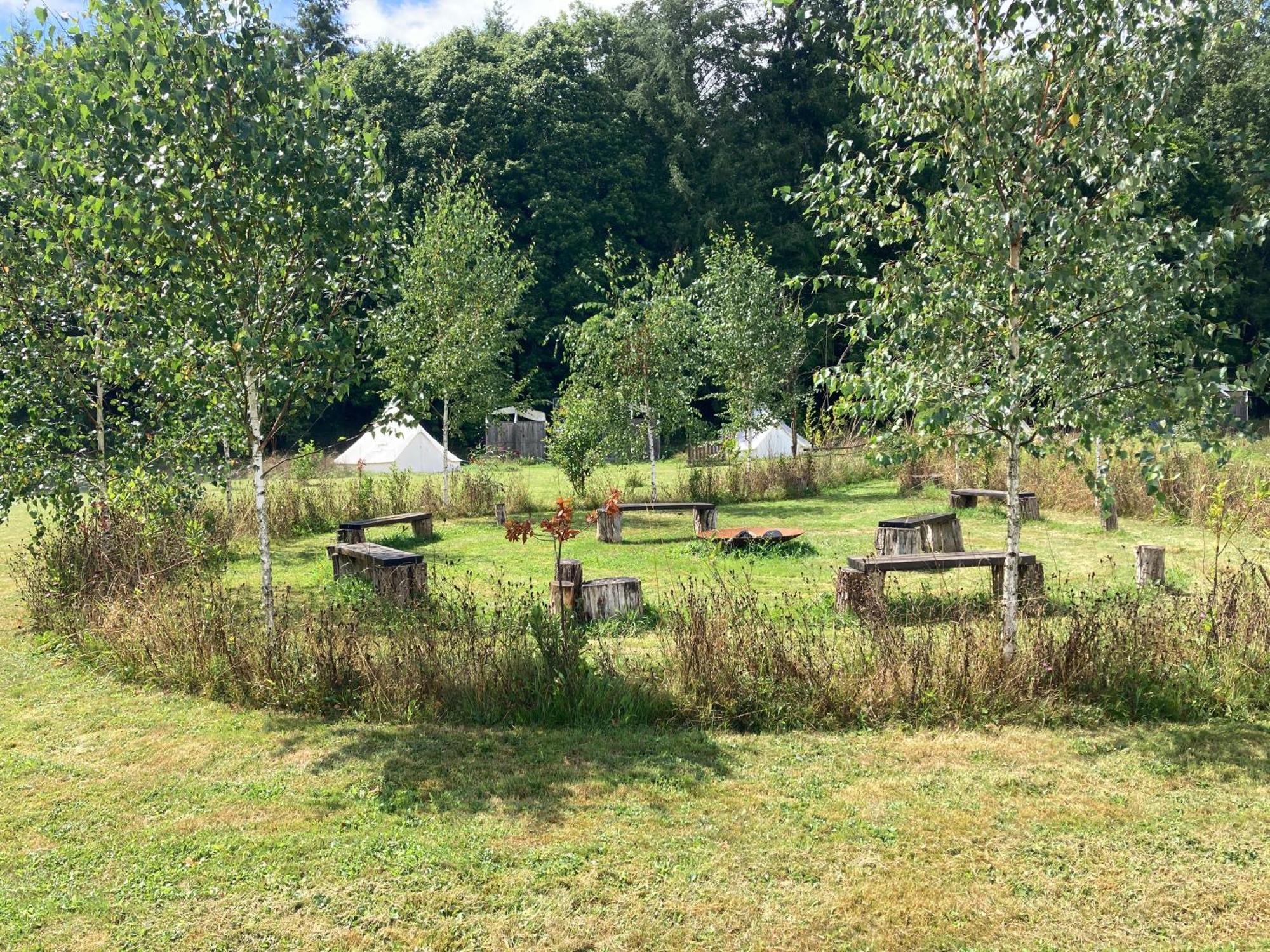 Hotel Au Pre Fleuri Eco Glamping Le Lindois Esterno foto