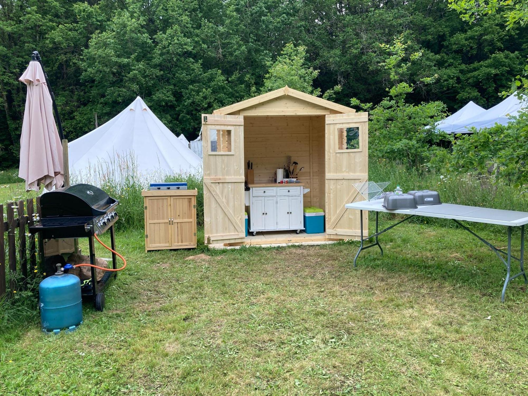 Hotel Au Pre Fleuri Eco Glamping Le Lindois Esterno foto